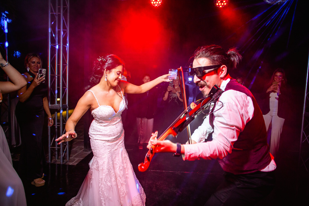 show de violino eletrônico na festa de casamento em uma vinícola em mendoza
